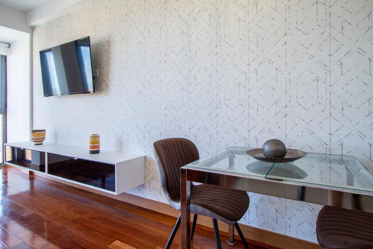 Apartamentos Castilla Luz Business 马德里 外观 照片