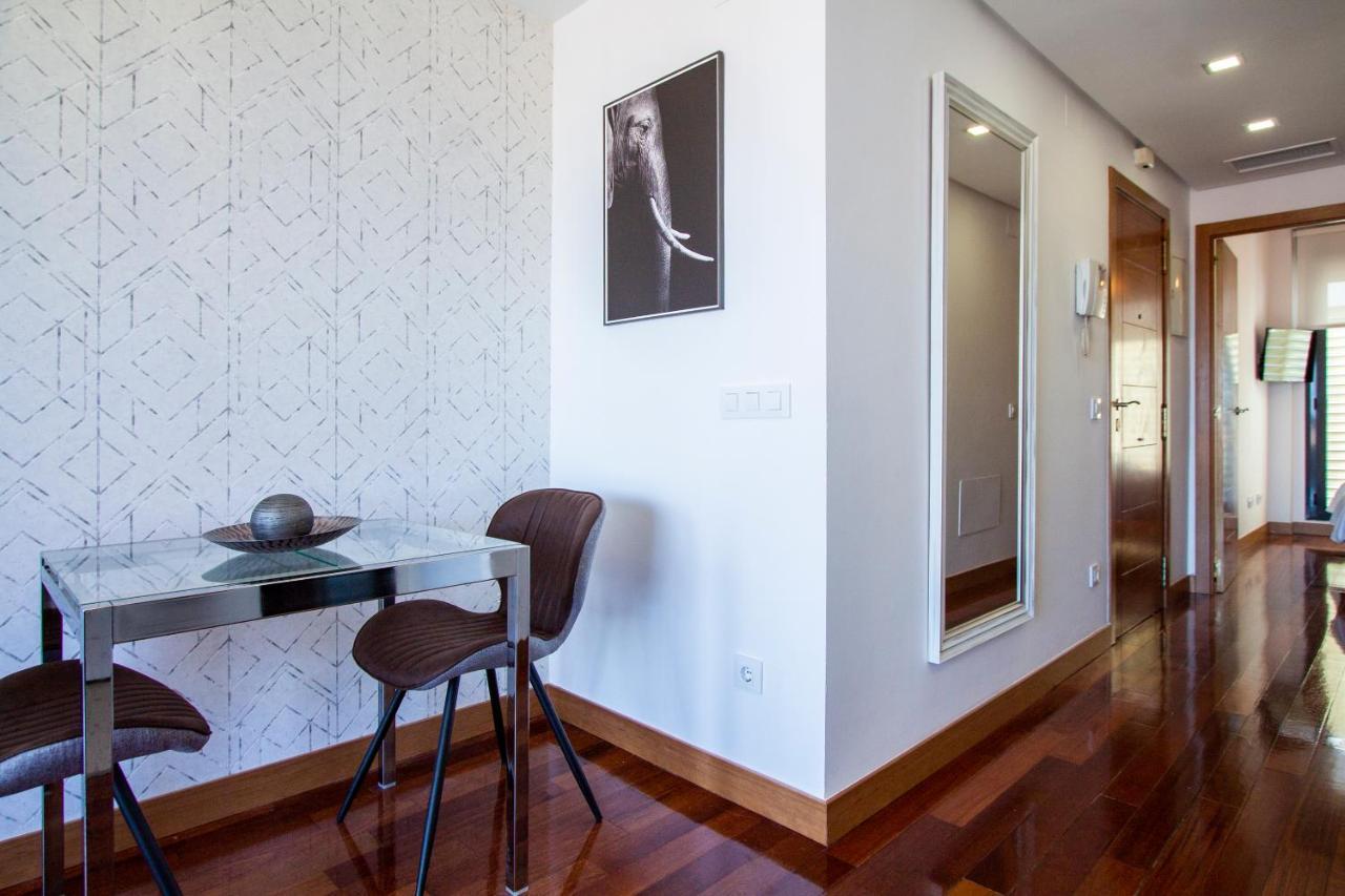 Apartamentos Castilla Luz Business 马德里 外观 照片