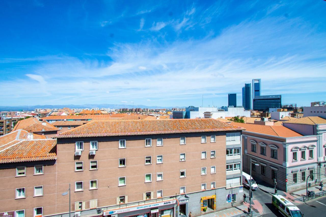 Apartamentos Castilla Luz Business 马德里 外观 照片